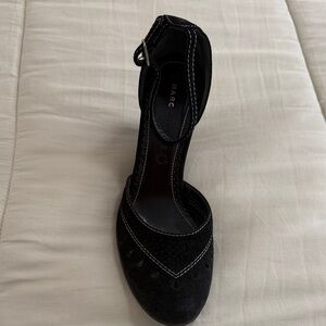 Marc Jacobs Black Ankle Strap Heels